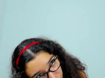 Blooming_bella  live sex cam