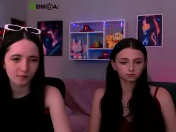 Caroline_honeyy  live sex cam