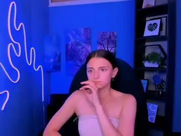 Caroline_honeyy  live sex cam