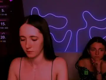 Caroline_honeyy  live sex cam