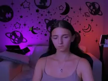 Caroline_honeyy  live sex cam
