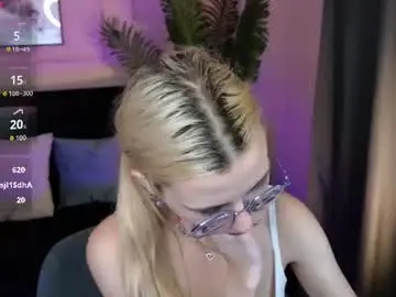 Cassie_lawrence  live sex cam