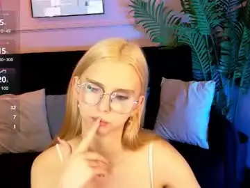 Cassie_lawrence  live sex cam