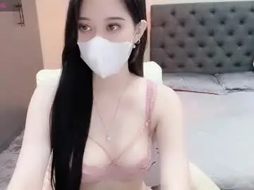 Lucii04  live sex cam