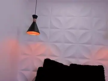 Valeriecute18  live sex cam