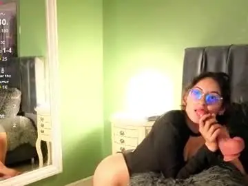 Akiiraa1_  live sex cam