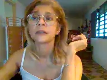 Francelune  live sex cam