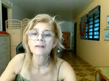 Francelune  live sex cam