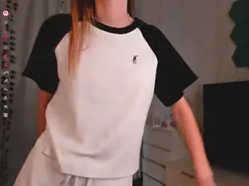 Jenevacustis  live sex cam