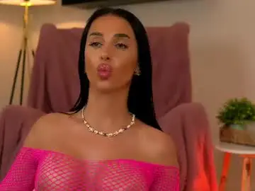 Kairaandrews  live sex cam