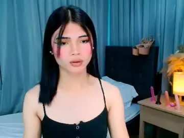 Lyra_veyne  live sex cam
