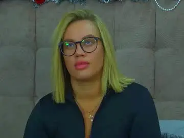 Marianeumann  live sex cam