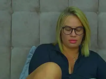 Marianeumann  live sex cam