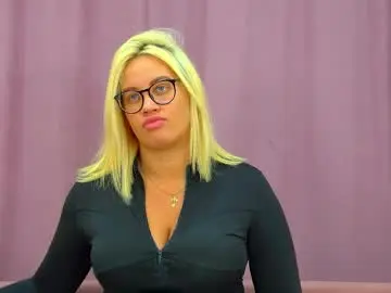 Marianeumann  live sex cam