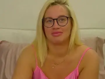 Marianeumann  live sex cam