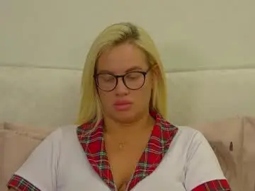 Marianeumann  live sex cam