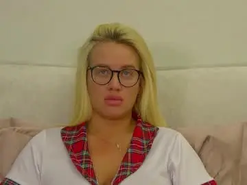 Marianeumann  live sex cam