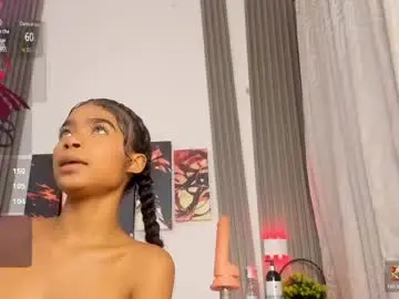 Sweetmaddy4  live sex cam