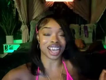 Thelovelybrown  live sex cam