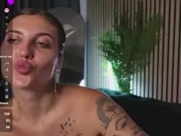Ema_reese  live sex cam
