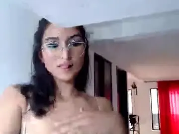 Issa_rosee  live sex cam