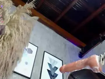 Lena_helleen  live sex cam