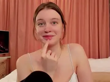 Milablushy  live sex cam