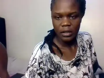 Pretty_naya  live sex cam