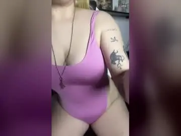 Sashawicket  live sex cam