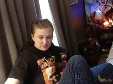 Sentfrmheaven  live sex cam