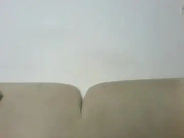 Sexyriri22  live sex cam