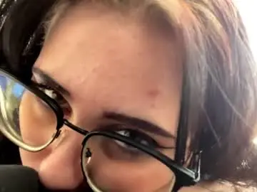 Silksongr  live sex cam