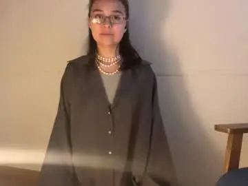 Zeniajerabek  live sex cam