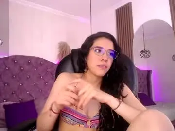 Amara_davis1  live sex cam