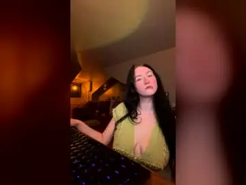 Avallanchee  live sex cam