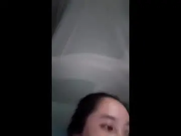 Dinawetbaby  live sex cam