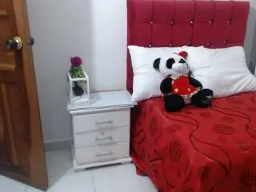 Ebony_foxxx  live sex cam