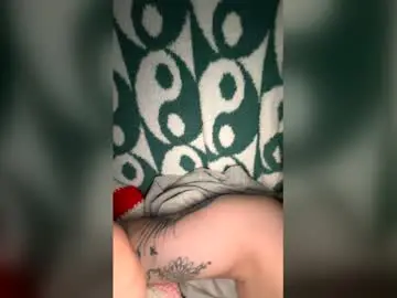 Lhaeffner89  live sex cam