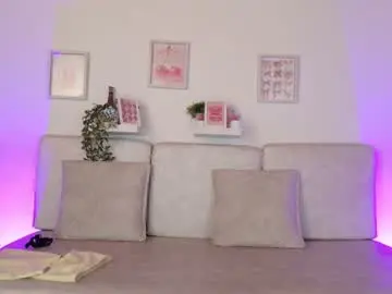 Luciana_peach  live sex cam