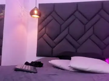 Miia_ferrari  live sex cam