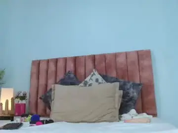 Nana_levy  live sex cam
