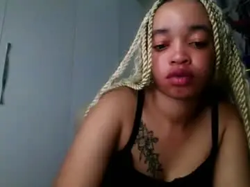 Sexymel022  live sex cam