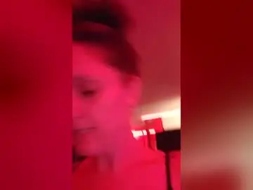 Stubbornsubb  live sex cam