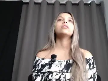 Andreau_19  live sex cam