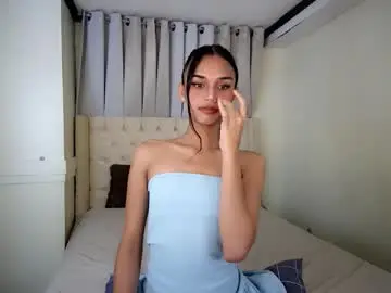 Fucking_laura  live sex cam