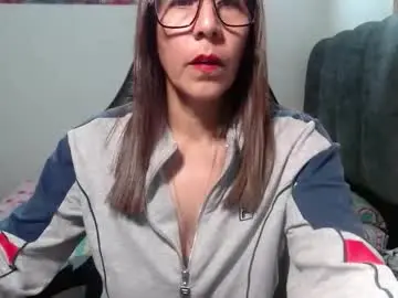 Horny_and_daring  live sex cam