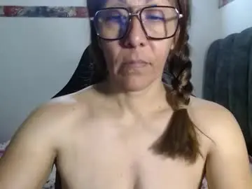 Horny_and_daring  live sex cam