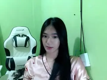 Innocent_reign69  live sex cam