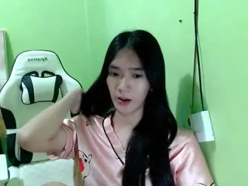 Innocent_reign69  live sex cam