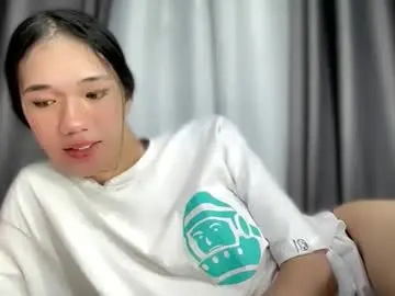 Innocent_reign69  live sex cam